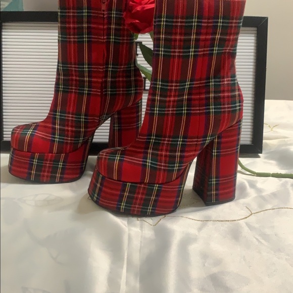 NWT Jeffery Campbell Platform Boots in Red Tartan - Picture 10 of 11